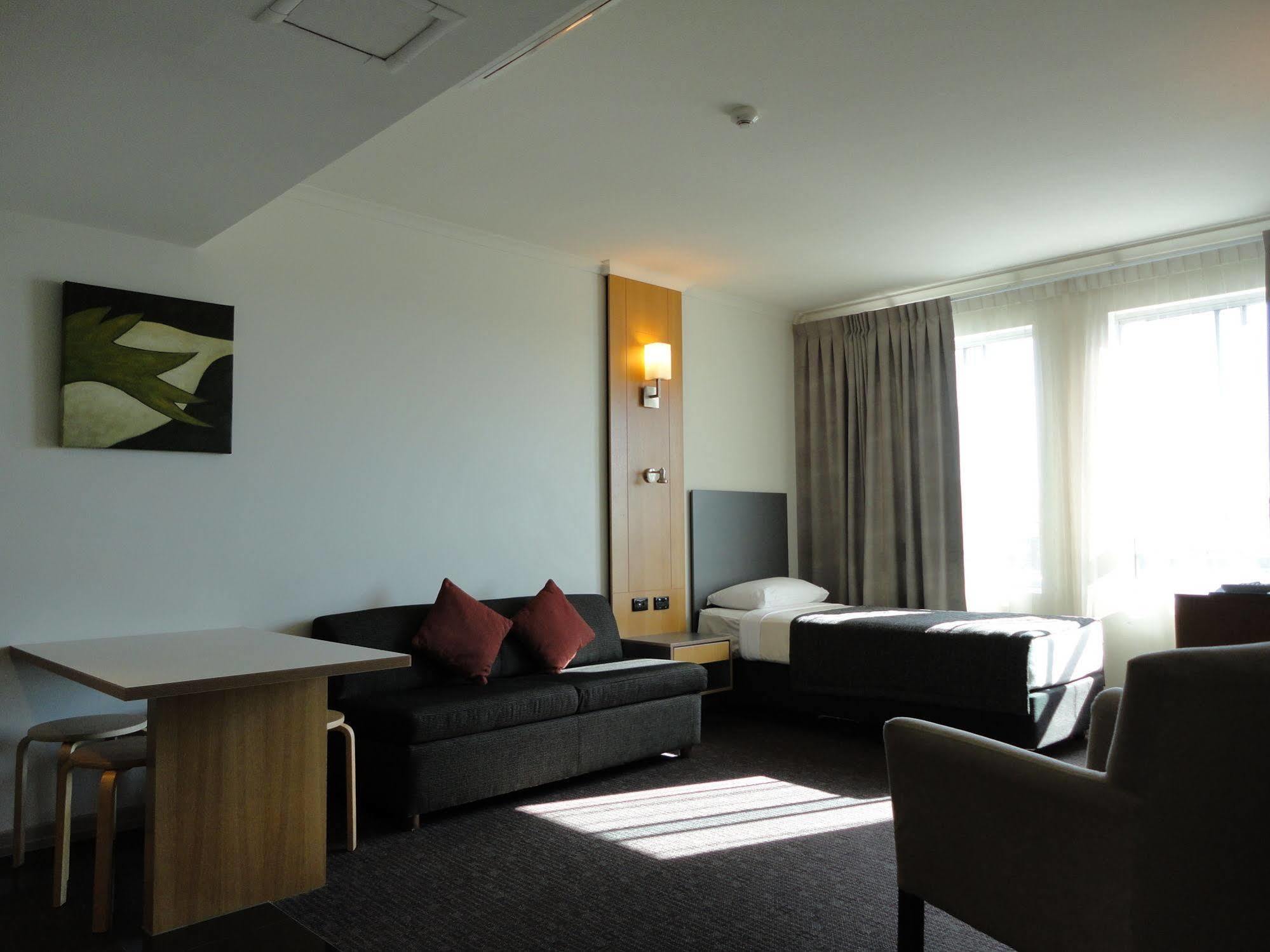 Metro Hotel Ipswich International Dış mekan fotoğraf